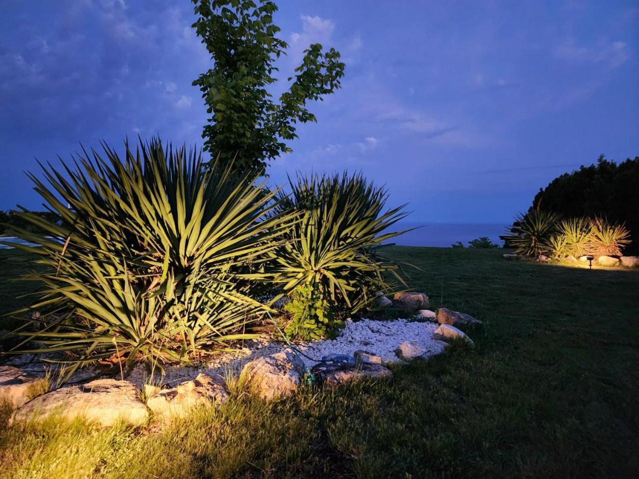 Private Villa 102 in BlackSeaRama Balchik Esterno foto