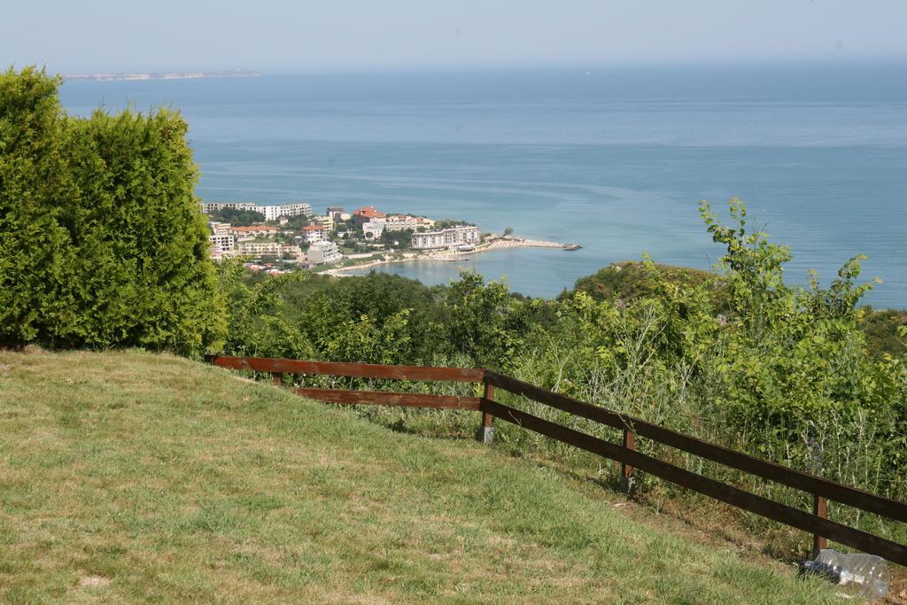 Private Villa 102 in BlackSeaRama Balchik Esterno foto