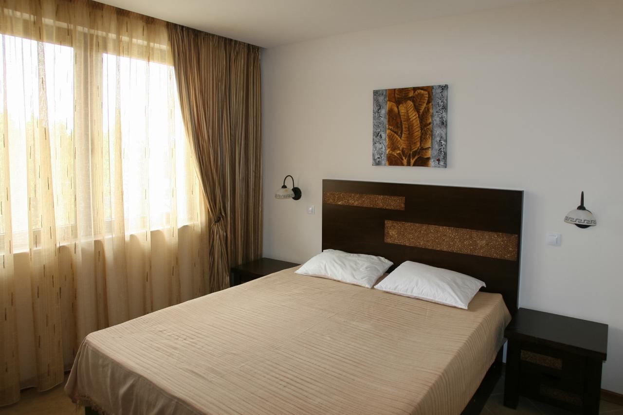 Private Villa 102 in BlackSeaRama Balchik Esterno foto